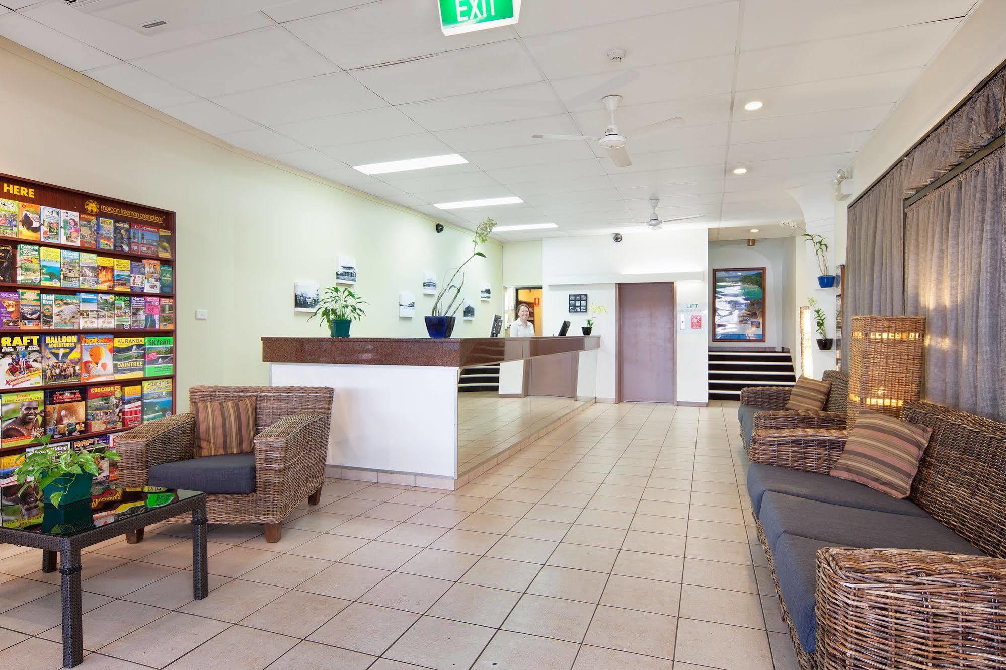 Hides Hotel Cairns Exterior foto