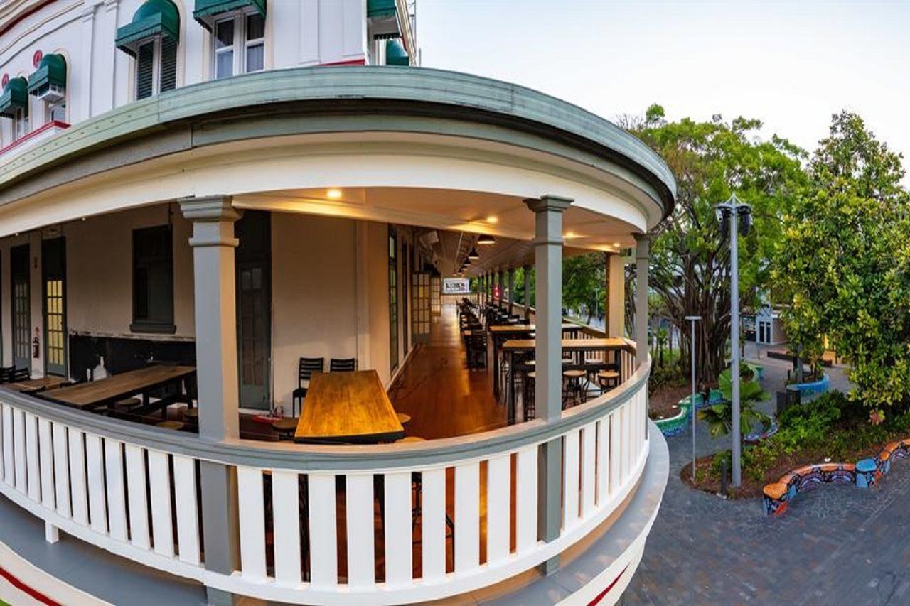 Hides Hotel Cairns Exterior foto